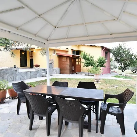 Holiday home Xenophon House