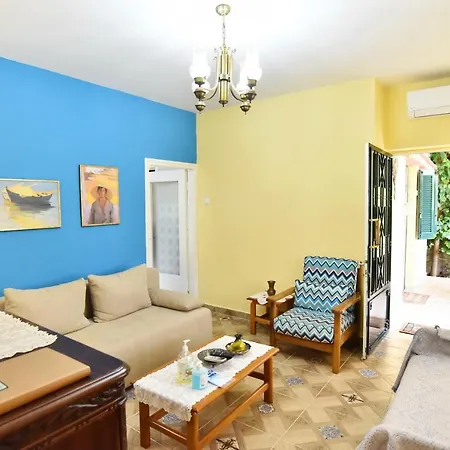 Semesterbostad Xenophon House *